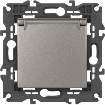 Розетка ЭРА ELEGANCE Б0065811 14-2103-16 2P+E Schuko со шторками с крышкой 16А-250В титан