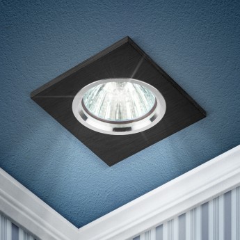 Светильник ЭРА KL57 SL/BK литой алюминевый MR16 12V/220V 50W серебро/черный Светильник ЭРА KL57 SL/BK литой алюминевый MR16 12V/220V 50W серебро/черный