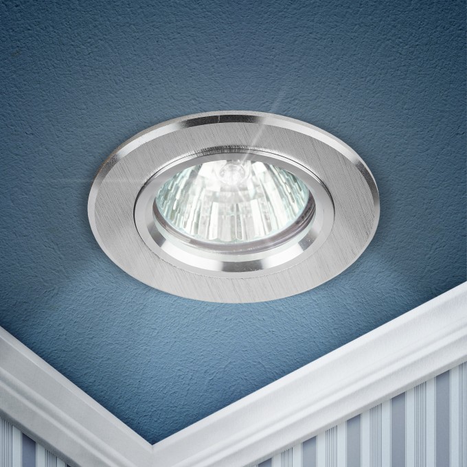 Светильник ЭРА KL58 SL литой алюминевый MR16 12V/220V 50W серебро B0017256 Светильник ЭРА KL58 SL литой алюминевый MR16 12V/220V 50W серебро B0017256