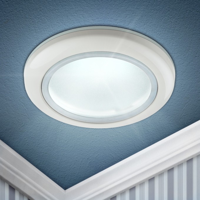 Светильник ЭРА WR1 WH влагозащищенный MR1612V/220V 50W белый B0005214 Светильник ЭРА WR1 WH влагозащищенный MR1612V/220V 50W белый B0005214