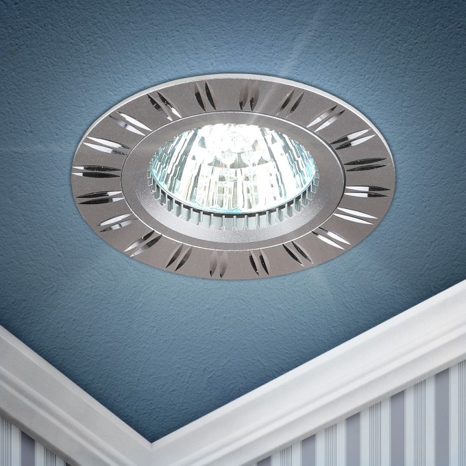 Встраиваемый светильник алюминиевый ЭРА KL33 AL/SL/1 MR16 12V 50W серебро B0049564 Встраиваемый светильник алюминиевый ЭРА KL33 AL/SL/1 MR16 12V 50W серебро B0049564